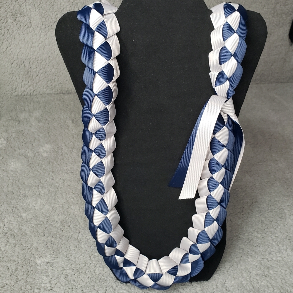 Ribbon Lei Navy and Gray 21-inches